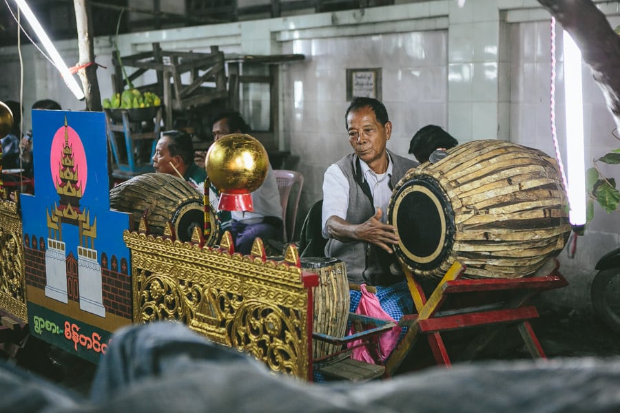 Mandalay-PagodaFestival-017