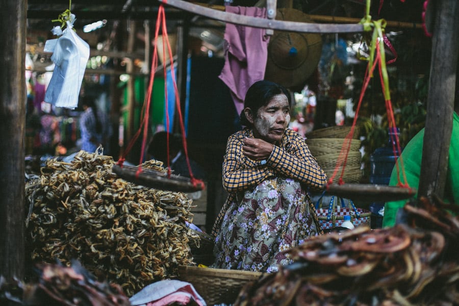 MarketDayInBagan-031