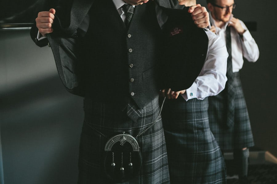 viv-david_arta-wedding-glasggow_scottish-wedding-010